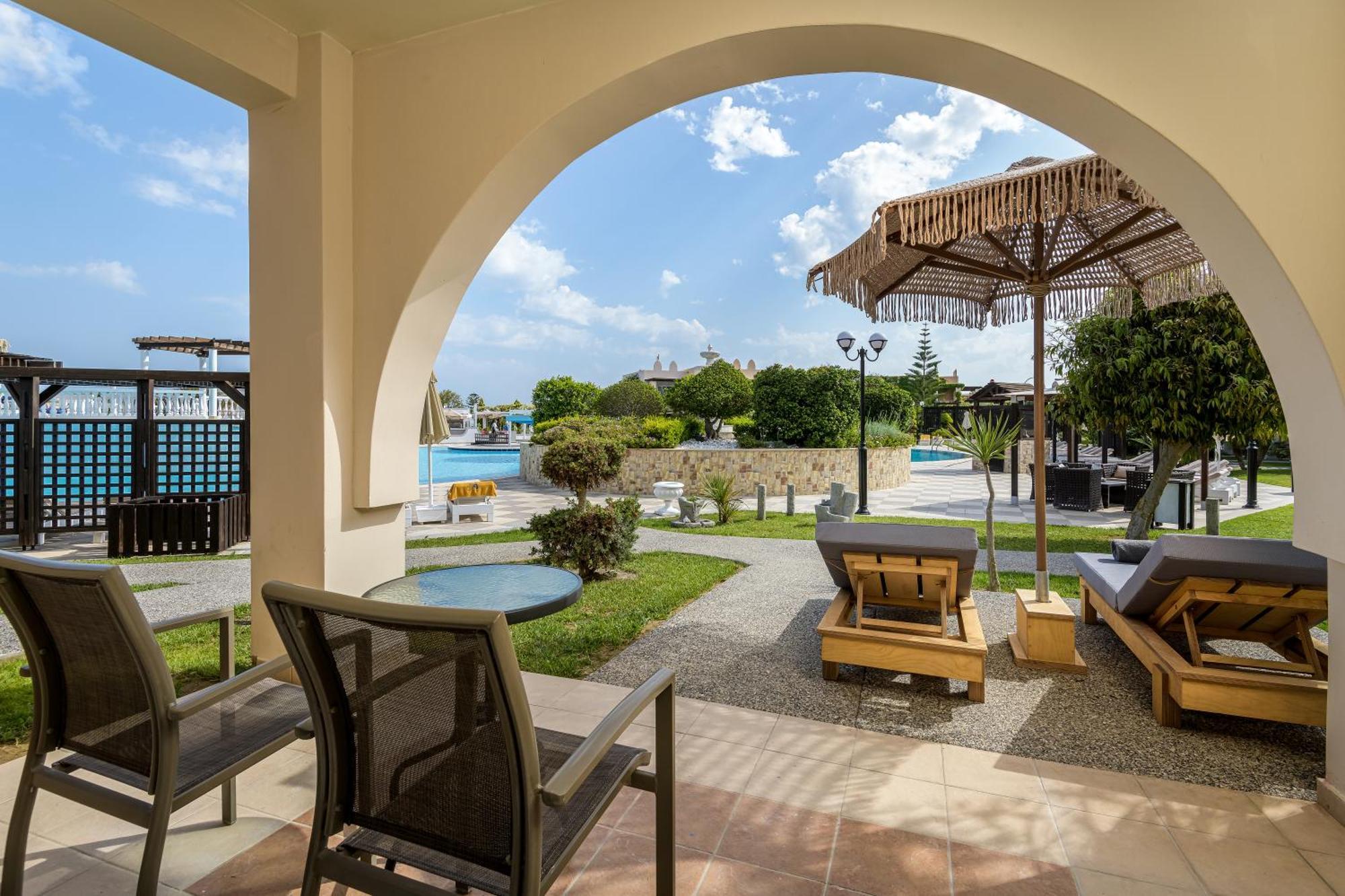 Gaia Palace Marmari  Exterior photo
