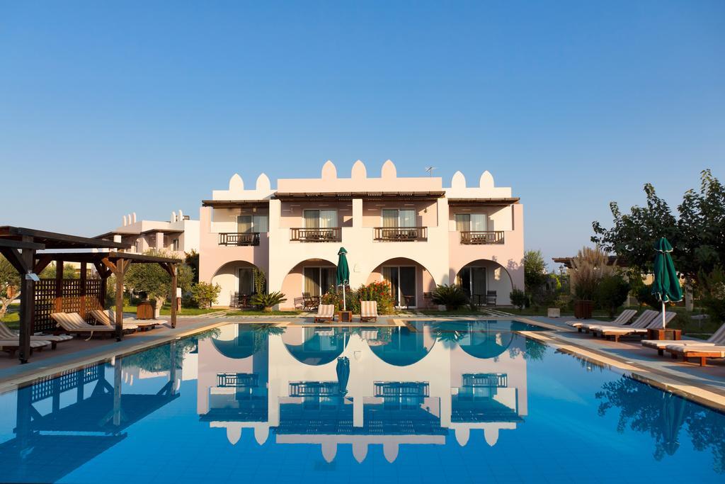 Gaia Palace Marmari  Exterior photo