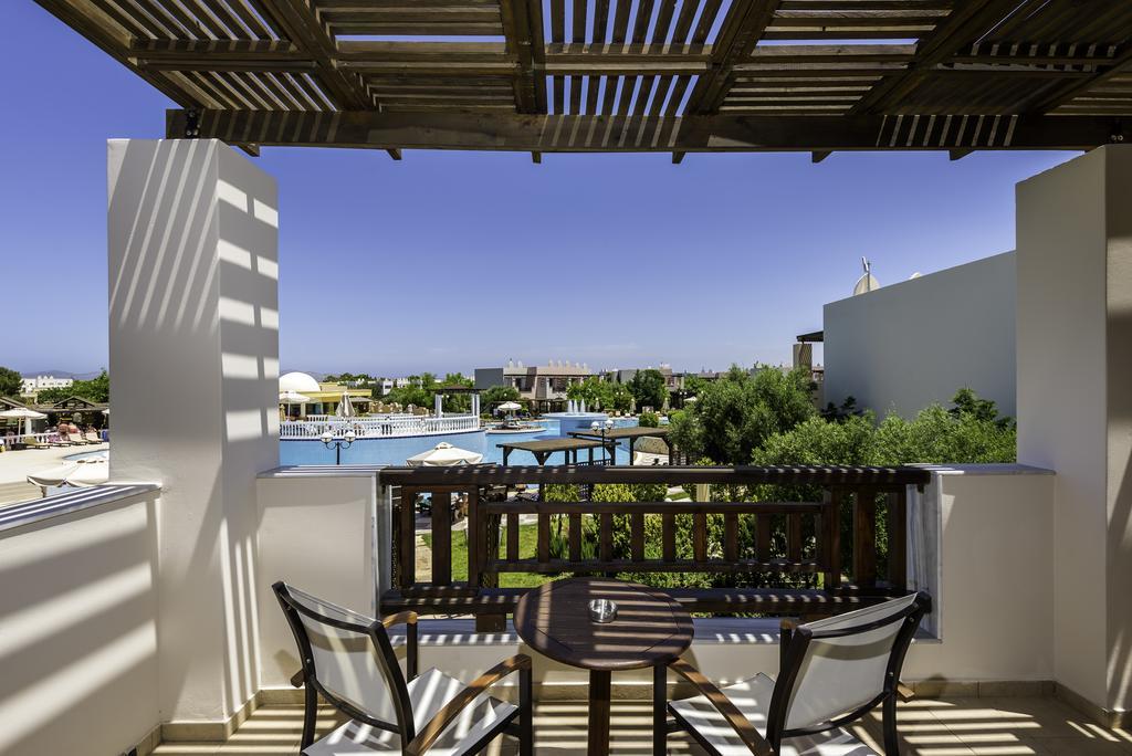 Gaia Palace Marmari  Exterior photo