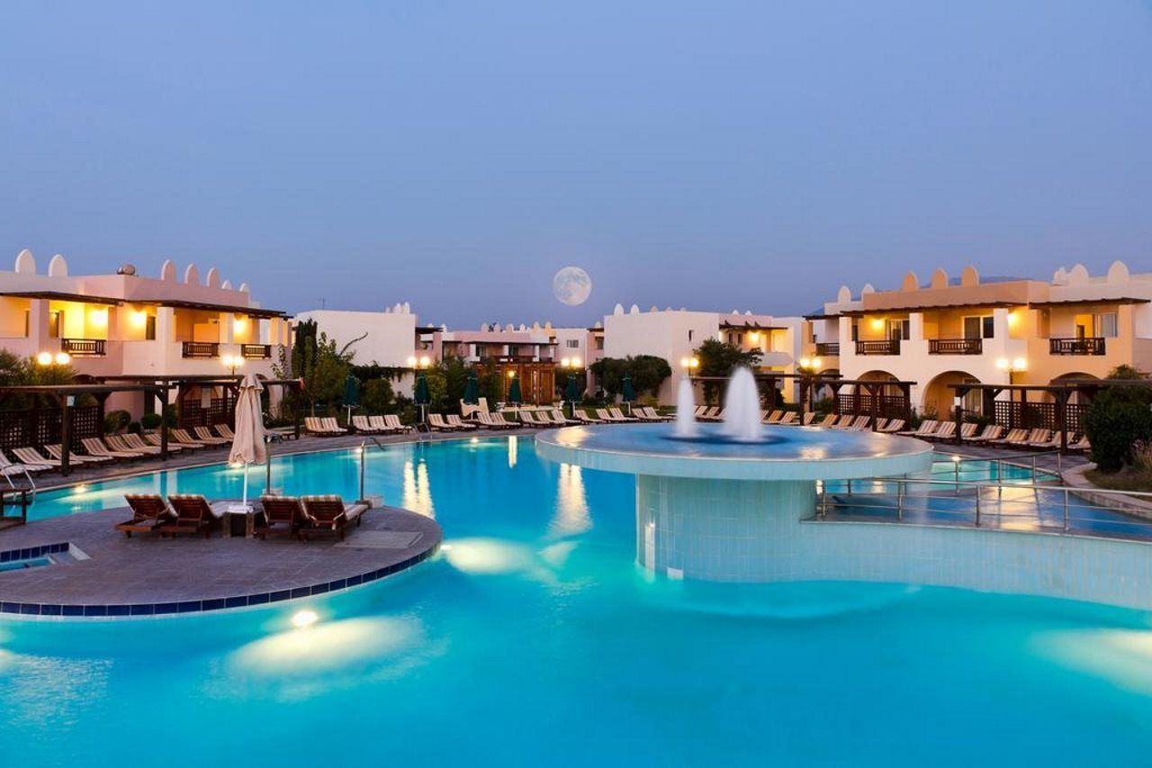 Gaia Palace Marmari  Exterior photo